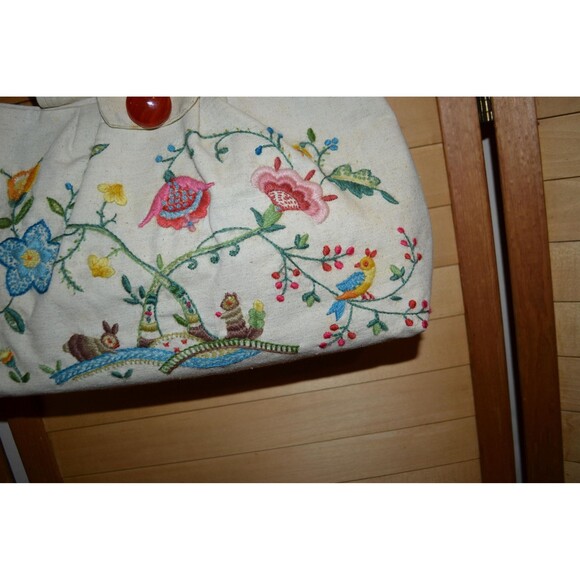 Vintage Handbag Crewel Cottage Core Flowers and Animals Tortoise Handle - Picture 3 of 5